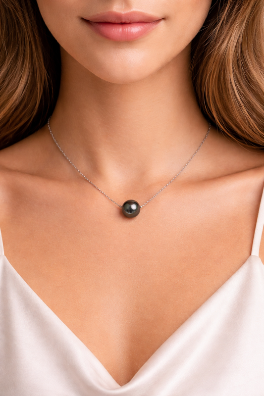 Floating Freshwater Pearl Necklace (8-9mm)