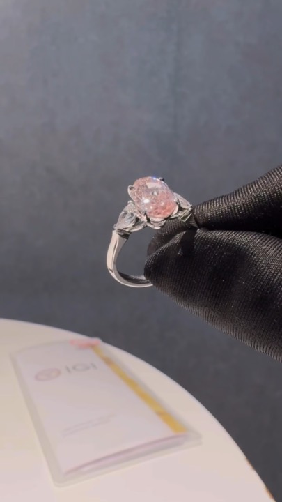 Pink Oval Light customer video thumbnail